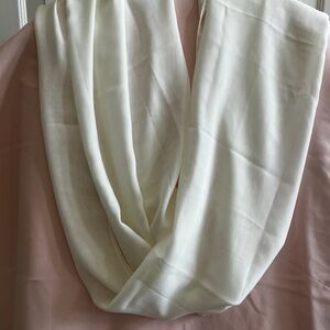 Chiffon Table Runner Bundle - White/Ivory/Pearl - 15 Pieces